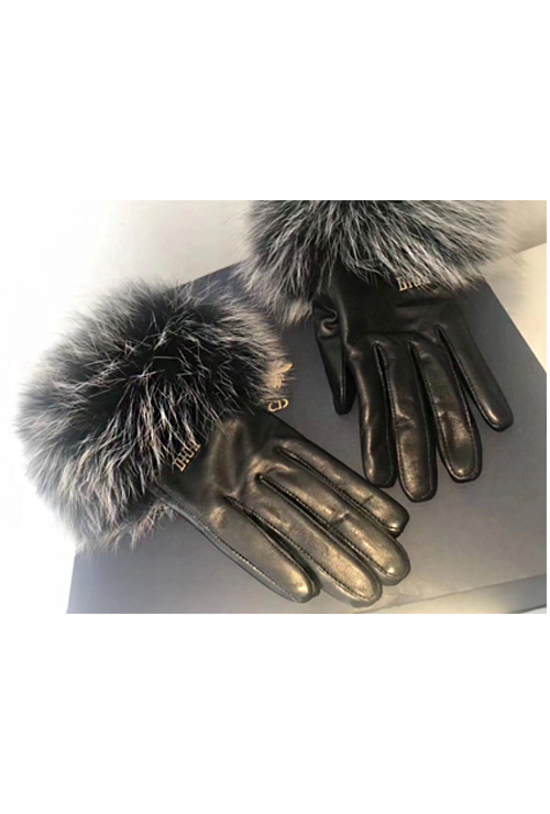 leather glove with fox fur