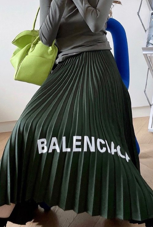 balen st. logo pleats skirt/ 2 types